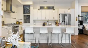 Chic Silver Lake Oasis with Breathtaking City Skyline Views, Private Rooftop & Garage - Image 3