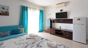 Ocean View Studio - Image 2