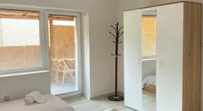 Lake City Apartment - Image 2