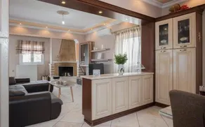 Vicky's Apartment - Image 1