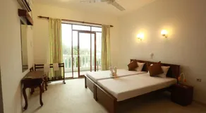 Sumadai Beach Hotel - Image 2