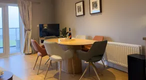 Luxury Sea View Apartment - Image 4