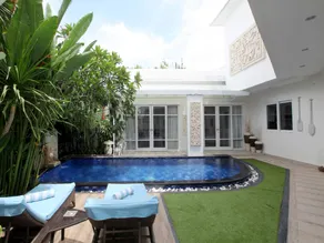 Awila Villas Kuta, 3-Bedroom Private Pool Villas Near Kuta Beach - Image 5
