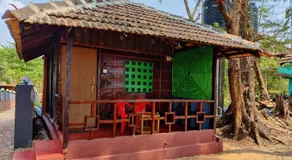Patanga beach cottage and restorent - Image 3
