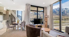 Executive 2 Bedroom Apartment Remarkables Park - Image 2