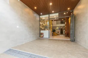 Sunrise Hotel - Image 3