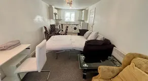 Apartamento vacacional con 2 habitaciones para 5 personas - Image 2