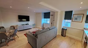 NELL GWYNN HOUSE - Large, Sleek One Bedroom Apartment, Sloane Square, London - Image 3