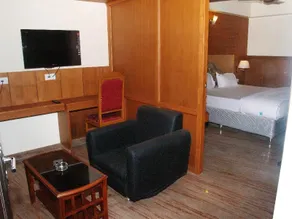Hotel Raj - Image 4