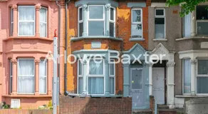 East LDN Guest Rooms and Amenities - Image 5