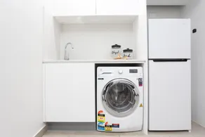 Brand New 2 bedroom Apartment for 7 People - Image 2