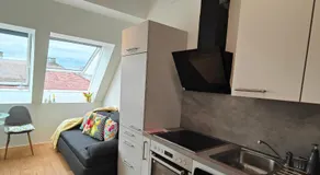 Apartment with a terrace - Image 2