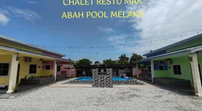 Chalet Restu Mak Abah Pool Merlimau Melaka - Image 5