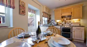 Peak Cottage - Image 3
