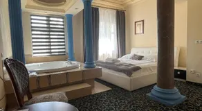 Hotel Venecia Palace - Image 2