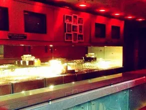Royal Inn - Image 5