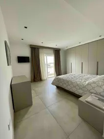 Centrally Located Luxury 3-Bedroom Apartment - Image 2
