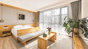 Floral Lux Hotel· YunGuGuiShu Designer Hotel (Dali Ancient City Branch) - Image 5