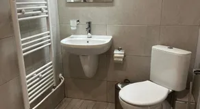 Sunny House - Image 2