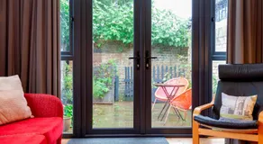 25A City Road · Luxury City centre townhouse with courtyard Pass the Keys - Image 4
