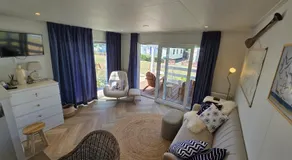 The Captain's Cabin - Image 2