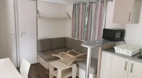 Mobilheim mit Garten und Grill - Image 3