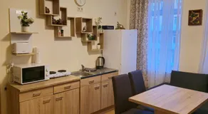 Apartment 5 - Image 2