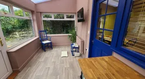 Dovetails, short drive from Alton Towers and Uttoxeter racecourse Games room with Wii and football table - Image 4