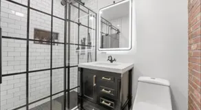 New Cozy Must Have Stay! 10 minutes to NYC - Image 2