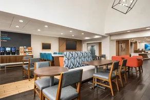 Holiday Inn Express Hotel & Suites McDonough by IHG - Image 5
