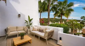 Lomas de La Quinta Modern Luxury Apartment Views - Image 4