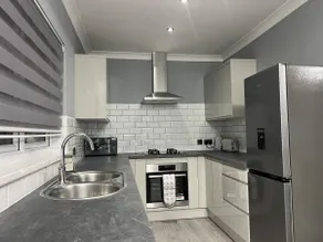 Luxury Home in Greater London - Rainham - Image 5