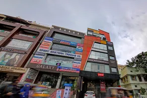 OYO Flagship Crystal Studio(A unit of Crystal Group of Hotels) - Image 3
