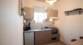 COZY APT NEXT TO METRO AND CLOSE TO ACROPOLIS! - Image 3