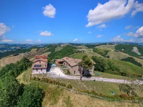 Chalet in SantAngelo near Metauro Valley - Image 1
