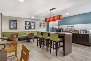Country Inn & Suites by Radisson, Shelby, NC - Image 3