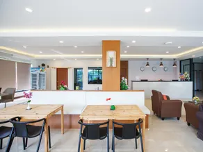B2 Sriracha Premier Hotel - Image 3