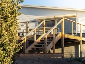 Nine Mile House - Image 5