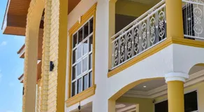 THE AFRICAN PALACE- Free Airport Pick up - High Speed Starlink WiFi - Car Rental - Image 4