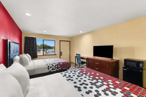 Budget Host Inn - Image 2