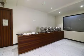 The Grand Tree Hotel - Image 5