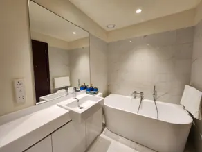 Opulent Comfort - Image 2