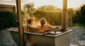 Blatchford Briar - Award Winning Private Shephards Huts with their own Secluded Hot Tubs - Image 4