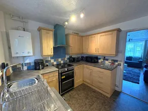 Charming Nottingham Retreat with Garden View - Image 3