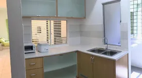 Api Api Centre Apartment Homestay - Image 4