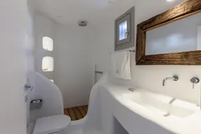 Amorous Luxury Villa - Image 5