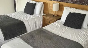 Black Swan Inn - Image 3