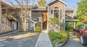Cannon beach vibes, steps to the beach,WIFI,3 full bedroom en suites with 3 fireplaces,Near Downtown - Image 4