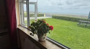 Seaside Chalet - Image 3