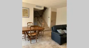 Maison typique de campagne au cœur de la nature . - Image 3